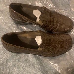 Women’s Clark’s Dress Shoes
